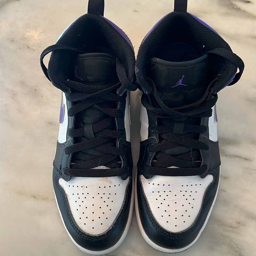 Nike boys Air Jordan size 3, worn three times